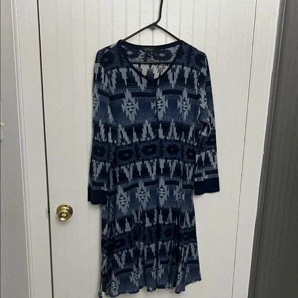 Ralph Lauren Blue and White Patterned Top - Picture 1 of 4